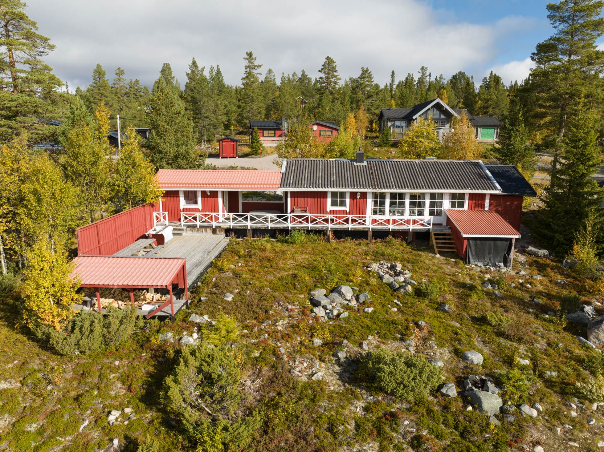 Fantastiskt läge i Hovärksbyn med spabad och renoverat badrum
