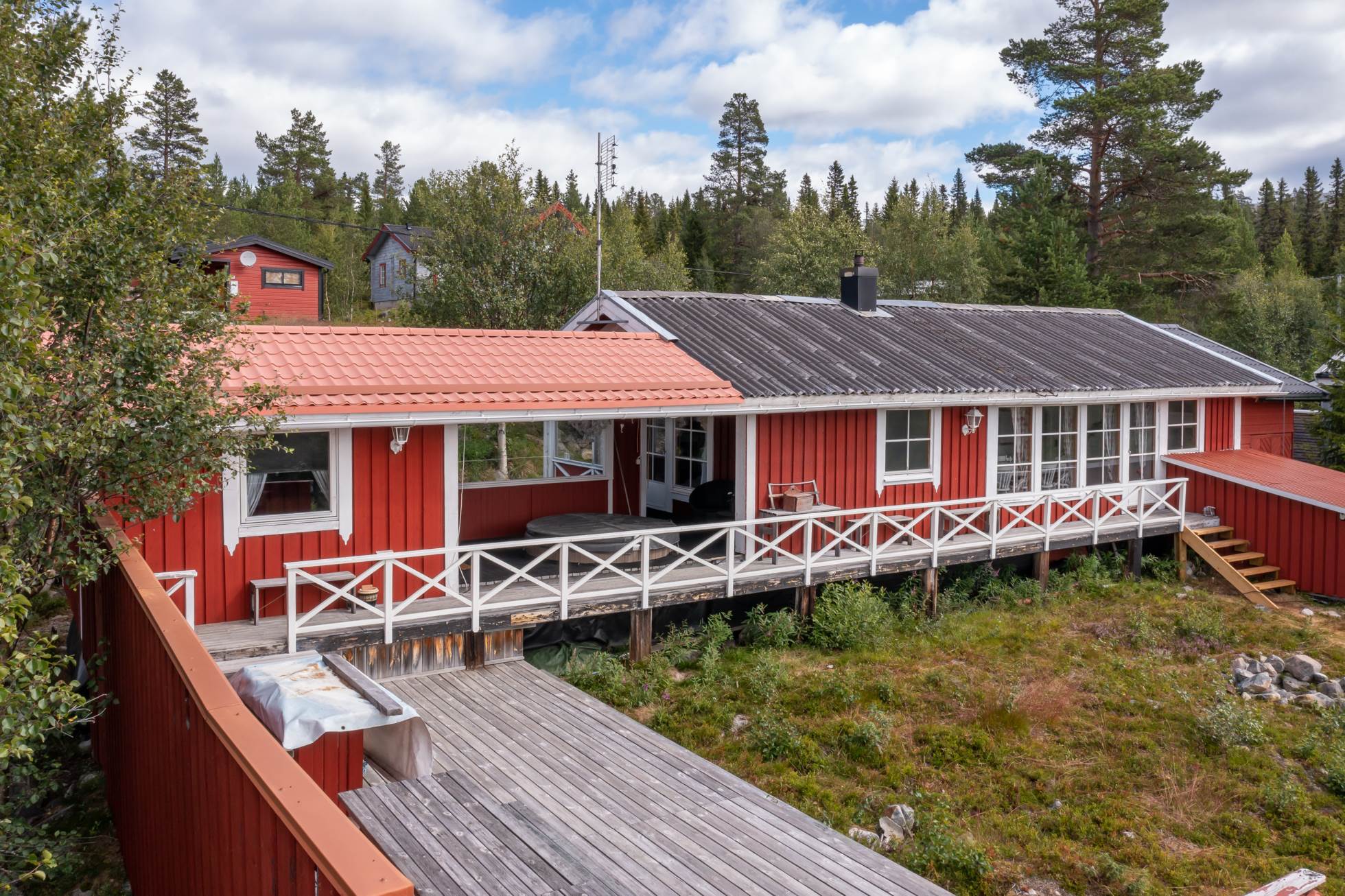Fantastiskt läge i Hovärksbyn med spabad och renoverat badrum