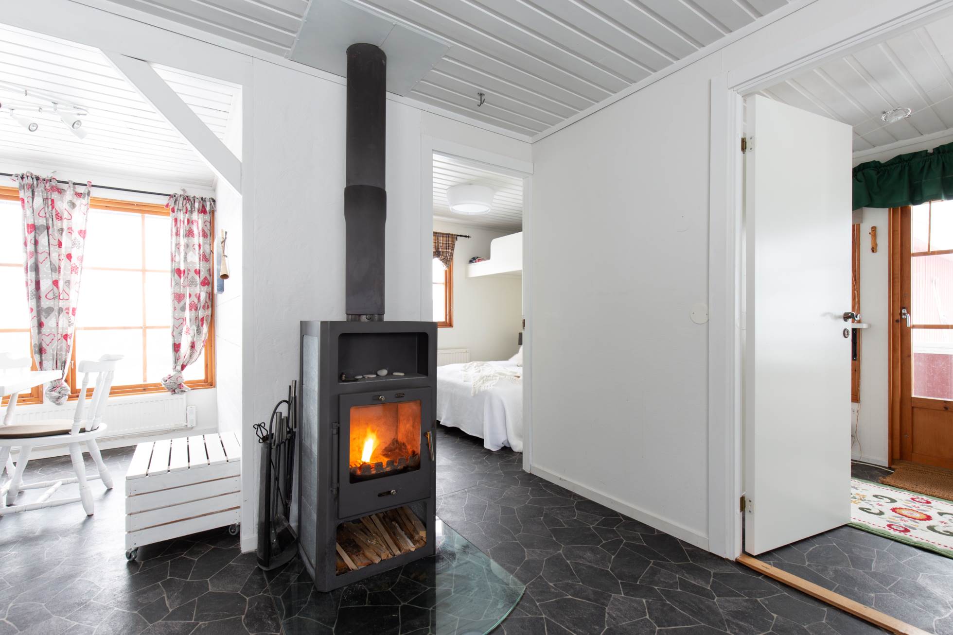 Storstuga Fantastiskt läge i Hovärksbyn med spabad och renoverat badrum